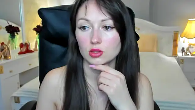 Snapshot of RosiAlina chatting on May 2026 06:30:02 AM RosiAlina online show from May 2026 06:30:02 AM