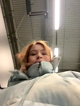 Snapshot of _Little_Ginger chatting on December 2025 04:29:02 AM Little Ginger online show from December 2025 04:29:02 AM