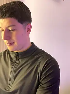 Goldenknight33 online show from January 2026 04:00:02 PM