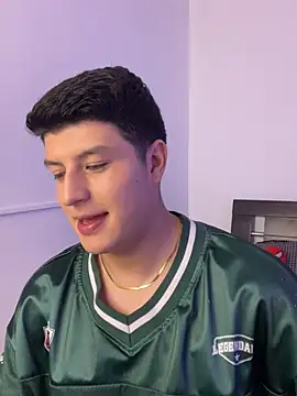 Goldenknight33 online show from April 2026 03:09:01 PM