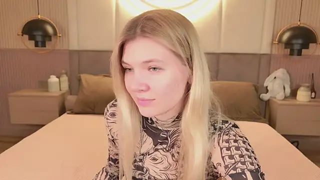 Snapshot of Vivien_Hans chatting on May 2026 09:01:02 PM Vivien Hans online show from May 2026 09:01:02 PM