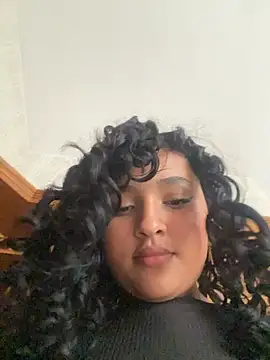 ladulcemary  online show from March 2026 01:18:01 PM