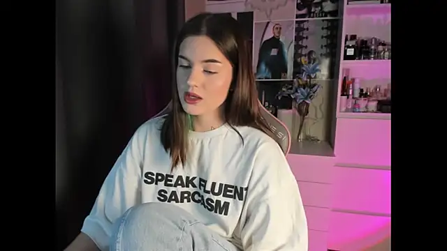 Snapshot of NikkieKitty chatting on February 2026 02:24:02 PM NikkieKitty online show from February 2026 02:24:02 PM