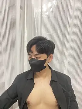 kimze7 online show from December 2025 02:22:01 PM