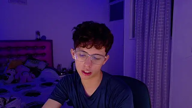 Dani Dancer online show from March 2026 01:01:02 AM