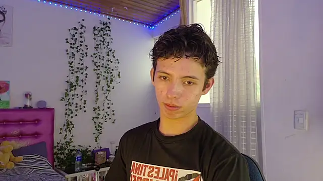 Snapshot of Dani_Dancer chatting on June 2026 08:11:01 PM Dani Dancer online show from June 2026 08:11:01 PM