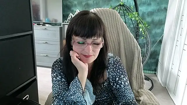 Snapshot of Eila_Morigan chatting on May 2026 06:20:02 AM Eila Morigan online show from May 2026 06:20:02 AM