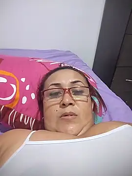 Nini Love  online show from March 2026 09:41:01 PM