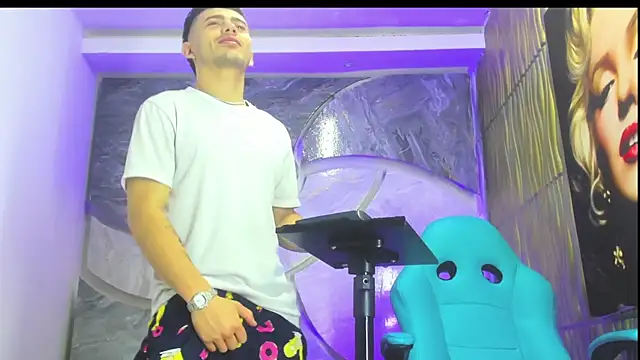 Snapshot of Jhostonex chatting on February 2026 03:51:01 PM Jhostonex online show from February 2026 03:51:01 PM