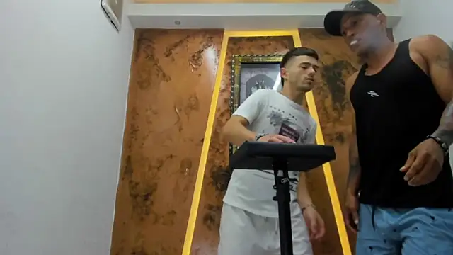 Snapshot of Jhostonex chatting on February 2026 04:27:01 AM Jhostonex online show from February 2026 04:27:01 AM