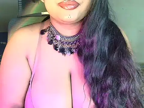 HEZALNUT online show from April 2026 07:51:01 PM