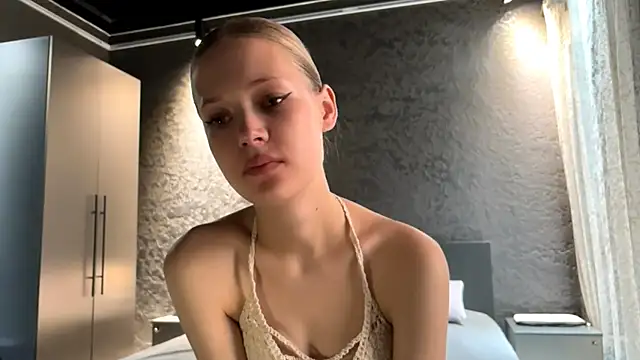 Snapshot of ZaidaSchwarten chatting on July 2026 05:36:01 AM ZaidaSchwarten online show from July 2026 05:36:01 AM