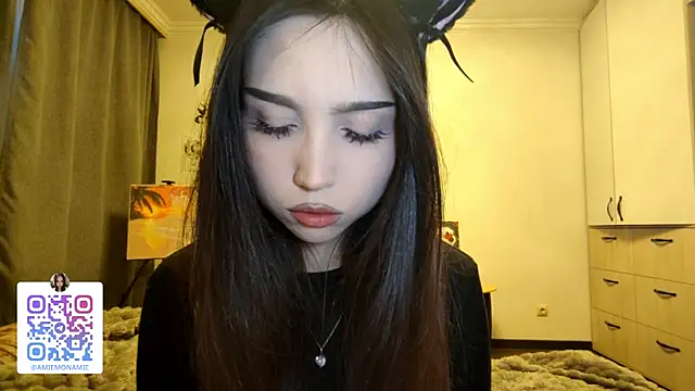 Qwami Amie online show from January 2026 04:16:01 AM