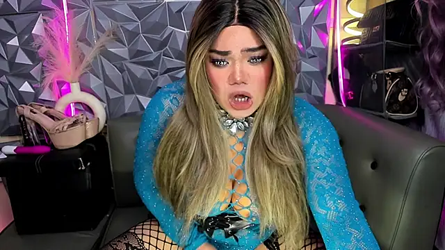 AlwaysHornyMia online show from March 2026 11:53:02 PM