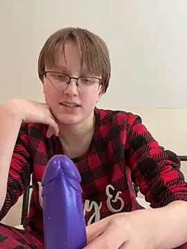 Lassie Cassie online show from February 2026 07:50:02 PM