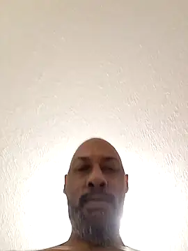 Snapshot of Rizzle9800 chatting on February 2026 02:52:02 AM Rizzle9800 online show from February 2026 02:52:02 AM