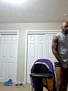 Snapshot of Rizzle9800 chatting on April 2026 06:41:02 AM Rizzle9800 online show from April 2026 06:41:02 AM