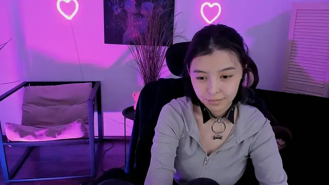 SirenMystiq online show from April 2026 07:19:02 PM