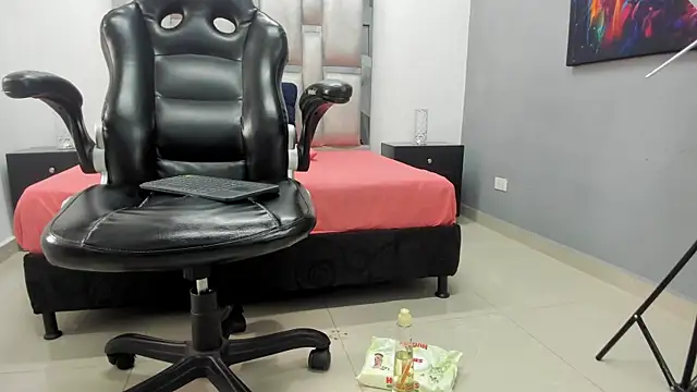 khris  evans online show from April 2026 03:39:01 PM