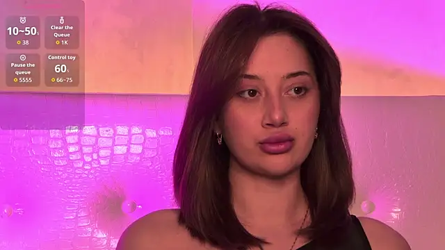 LucieBliss online show from April 2026 12:09:02 PM