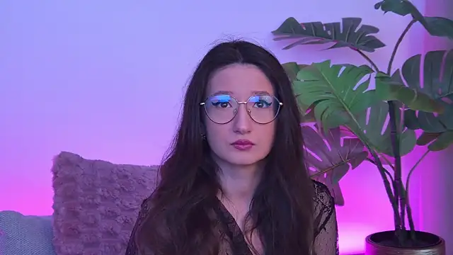 TheaMalekoo online show from April 2026 07:03:01 AM