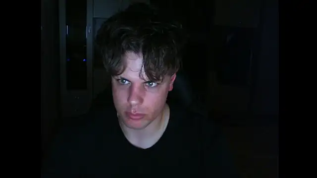 GymGuy0505 online show from June 2026 09:24:01 PM