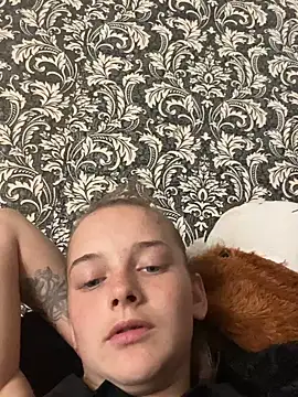 Barbika19 online show from June 2026 02:33:01 PM