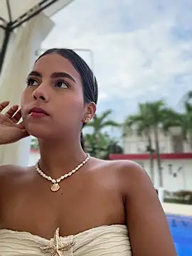 Snapshot of Valeria-escobar chatting on May 2026 11:39:01 AM Valeria-escobar online show from May 2026 11:39:01 AM