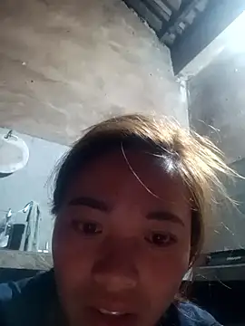 little-effy online show from March 2026 10:27:02 PM