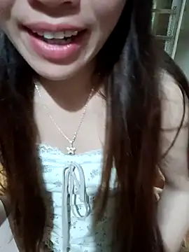 little-effy online show from June 2026 12:04:01 AM