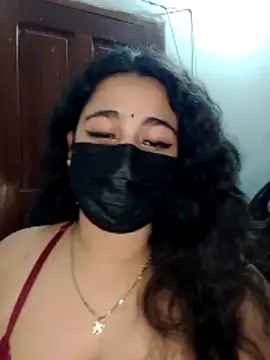 nosrat014 online show from April 2026 07:58:01 PM