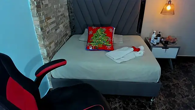 BRIANA Z online show from December 2025 11:12:02 PM