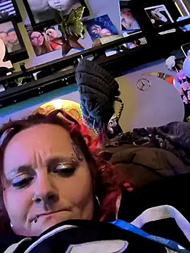 Snapshot of MidnightSeducer@xh chatting on January 2026 01:11:01 AM MidnightSeducerxh online show from January 2026 01:11:01 AM