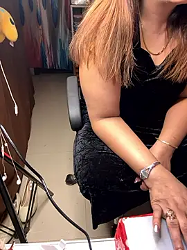 butterflyslay online show from January 2026 05:10:02 AM