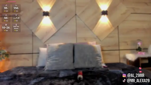 sussan fox  online show from March 2026 07:54:01 PM