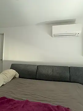 CoquineCharmeuse online show from June 2026 01:43:02 PM