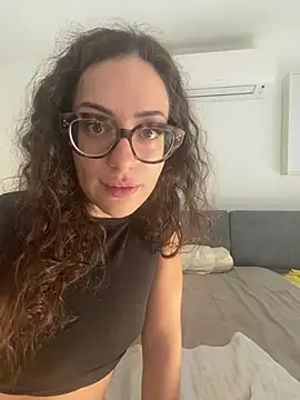 CoquineCharmeuse online show from June 2026 01:35:02 PM