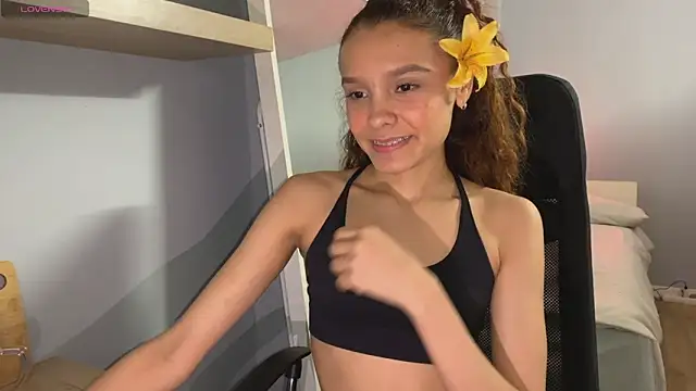 Sunshineegirll online show from December 2025 04:48:01 PM