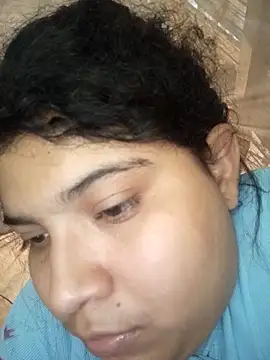 Rousse uwu online show from February 2026 04:57:02 PM