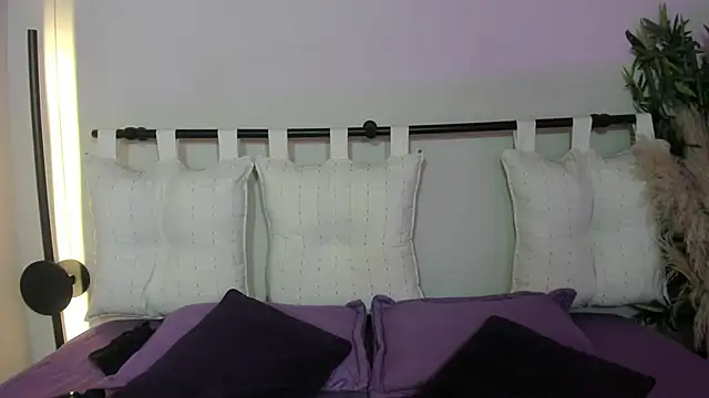 sophie blake   online show from February 2026 04:28:02 AM