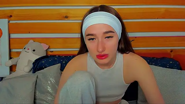 Evis Dailyy online show from February 2026 01:03:02 AM