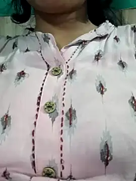 Snapshot of teena-11 chatting on May 2026 01:40:01 PM teena-11 online show from May 2026 01:40:01 PM
