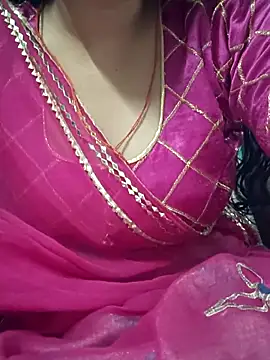Snapshot of teena-11 chatting on June 2026 05:33:02 AM teena-11 online show from June 2026 05:33:02 AM