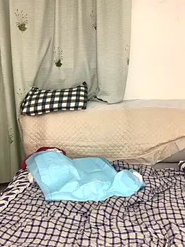 Bess-baby online show from December 2025 02:00:02 PM