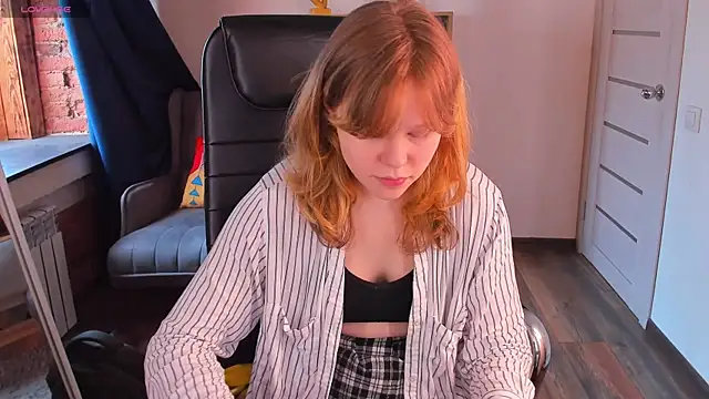 Soft Flame online show from April 2026 10:53:02 AM