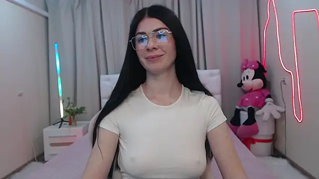 Snapshot of MilaSecret55 chatting on May 2026 07:05:02 AM MilaSecret55 online show from May 2026 07:05:02 AM