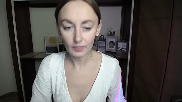 LiaSeass  online show from February 2026 03:38:01 PM