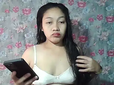 Snapshot of Lusty_babe chatting on March 2026 06:06:01 AM Lusty babe online show from March 2026 06:06:01 AM