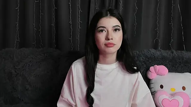 LisaColee online show from June 2026 09:02:01 PM