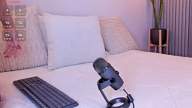 Sisi fun online show from March 2026 07:07:02 PM